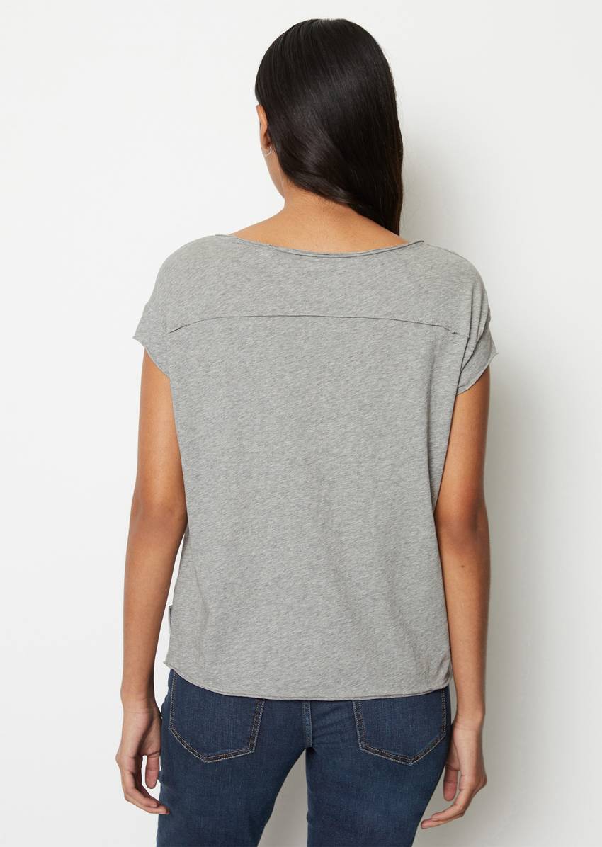 Relaxed T-shirt made of organic cotton
