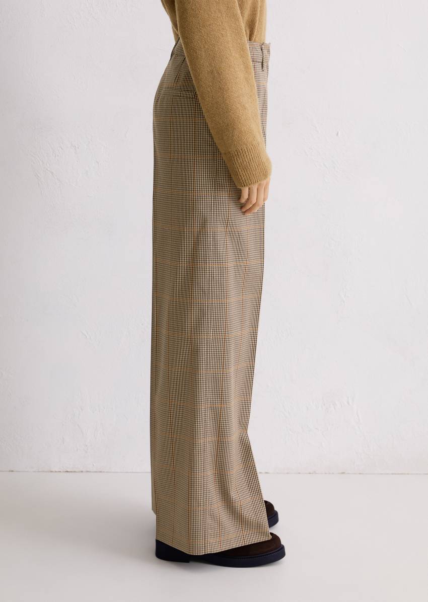 Suit-style trousers wide made from a polyester-wool-viscose mix