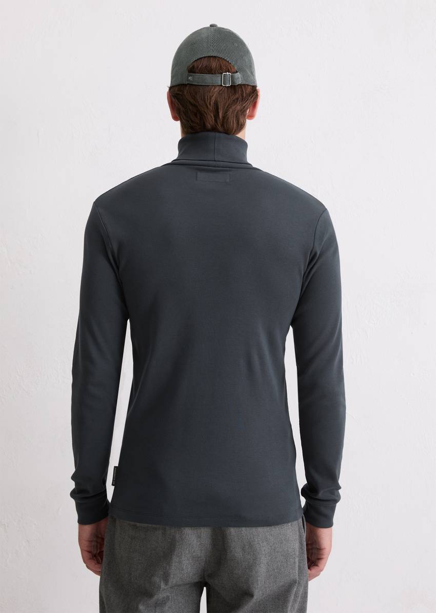 DfC Longsleeve shaped with turtleneck
