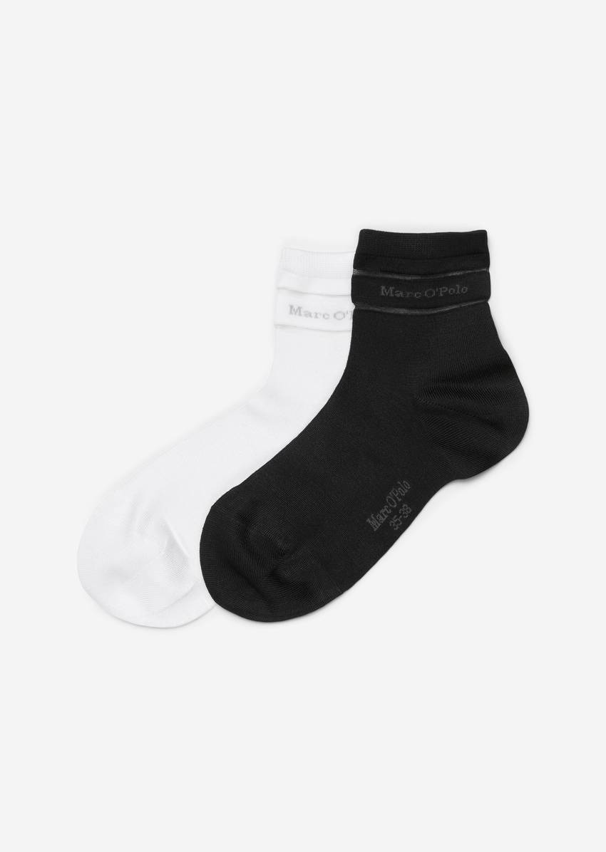 Quarter socks in a pack of 2