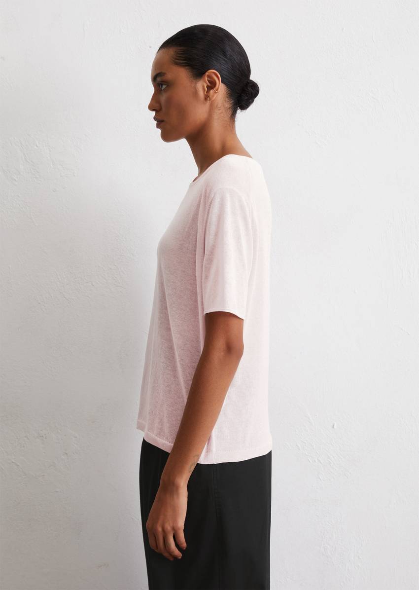 Short sleeve sweater loose made from an organic cotton blend