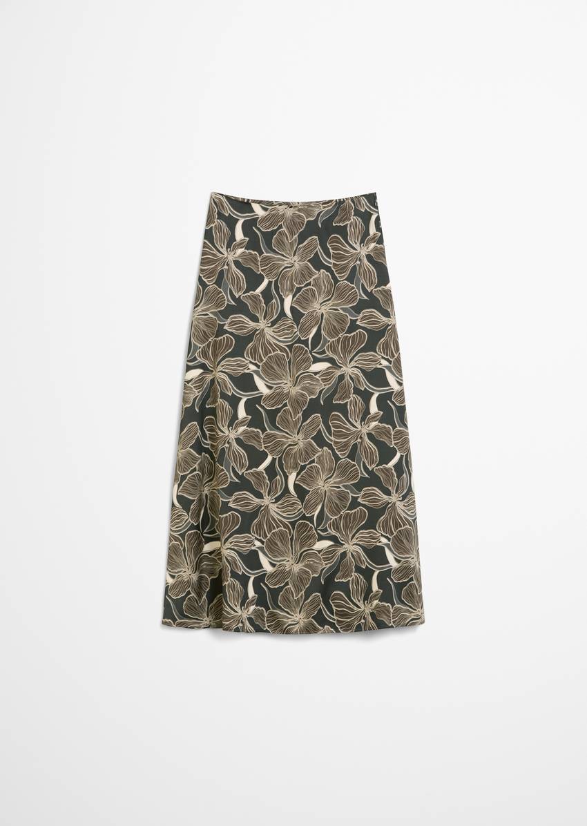 Flared maxi skirt shaped made from premium viscose stretch