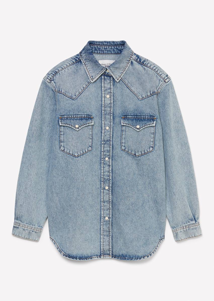 Oversize denim shirt made from denim with European nettle fibers