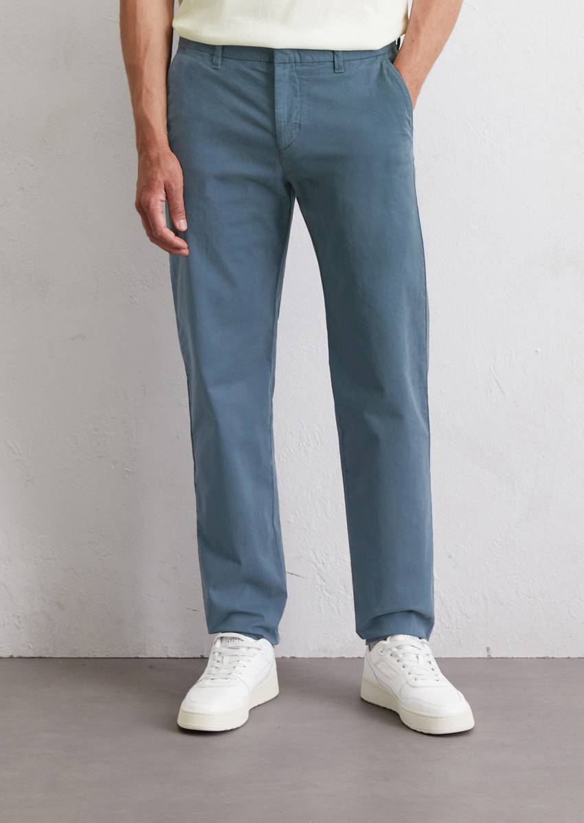 Chino model Osby tapered made from an organic cotton blend