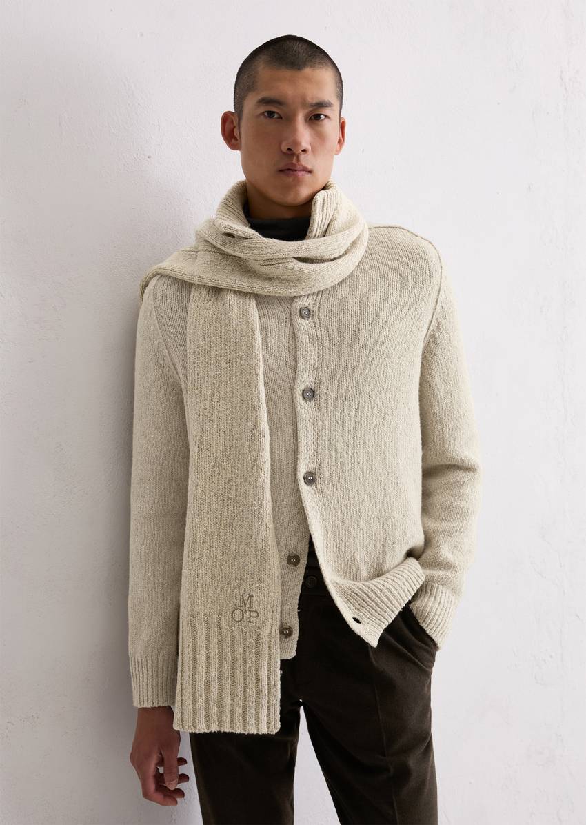 Knitted scarf made from a soft wool blend