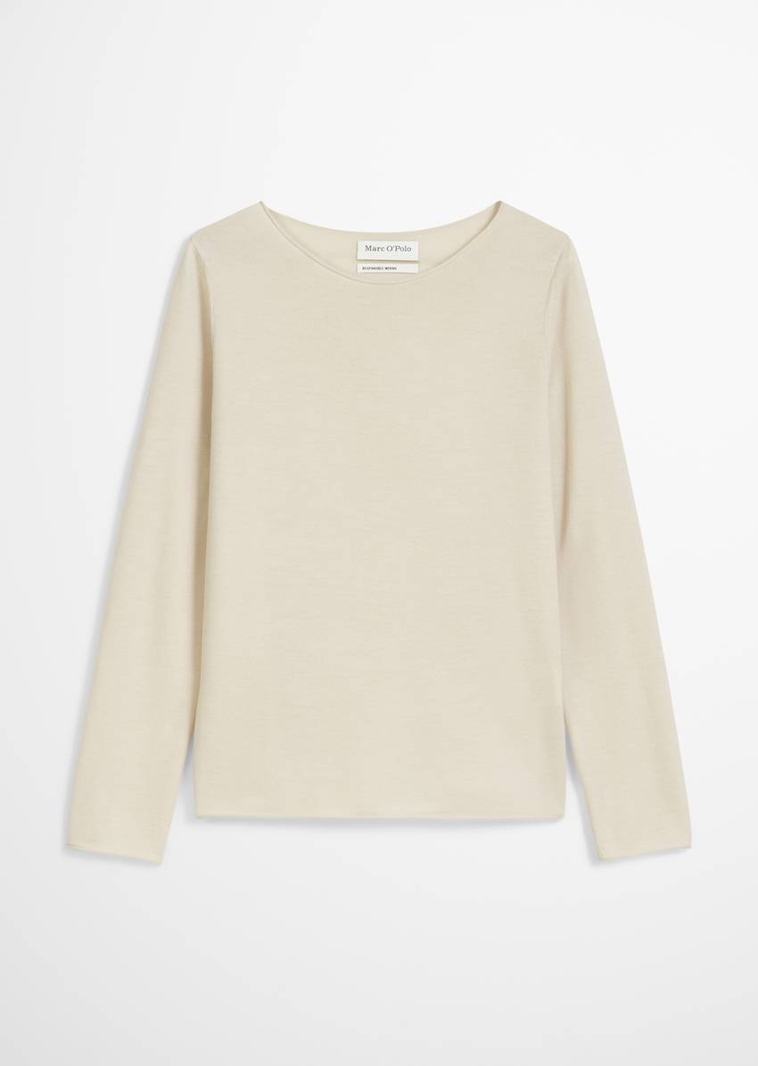 Knitted sweater slim made from soft merino wool