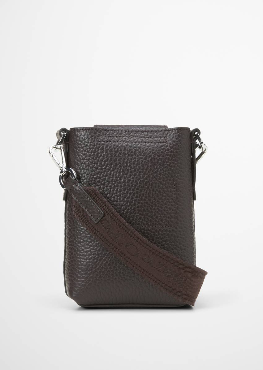 Smartphone case made from grained cowhide