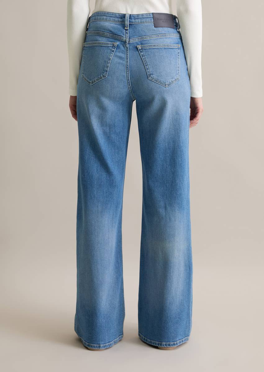 Jeans model Grethe flared made from organic cotton stretch