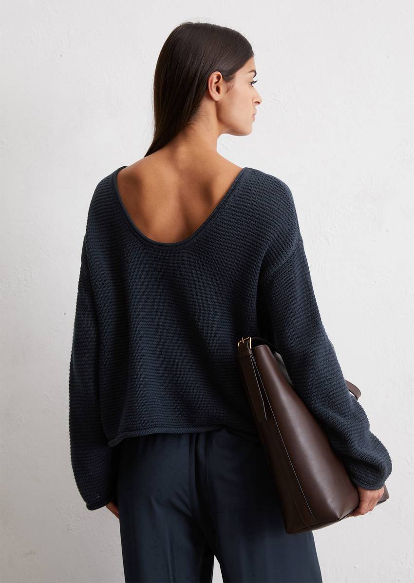 DfC oversize sweater made from organic cotton
