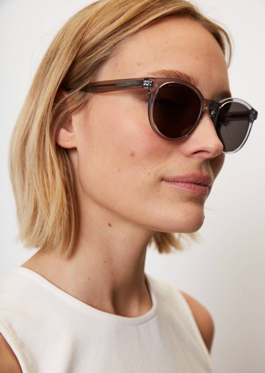 Unisex sunglasses panto style