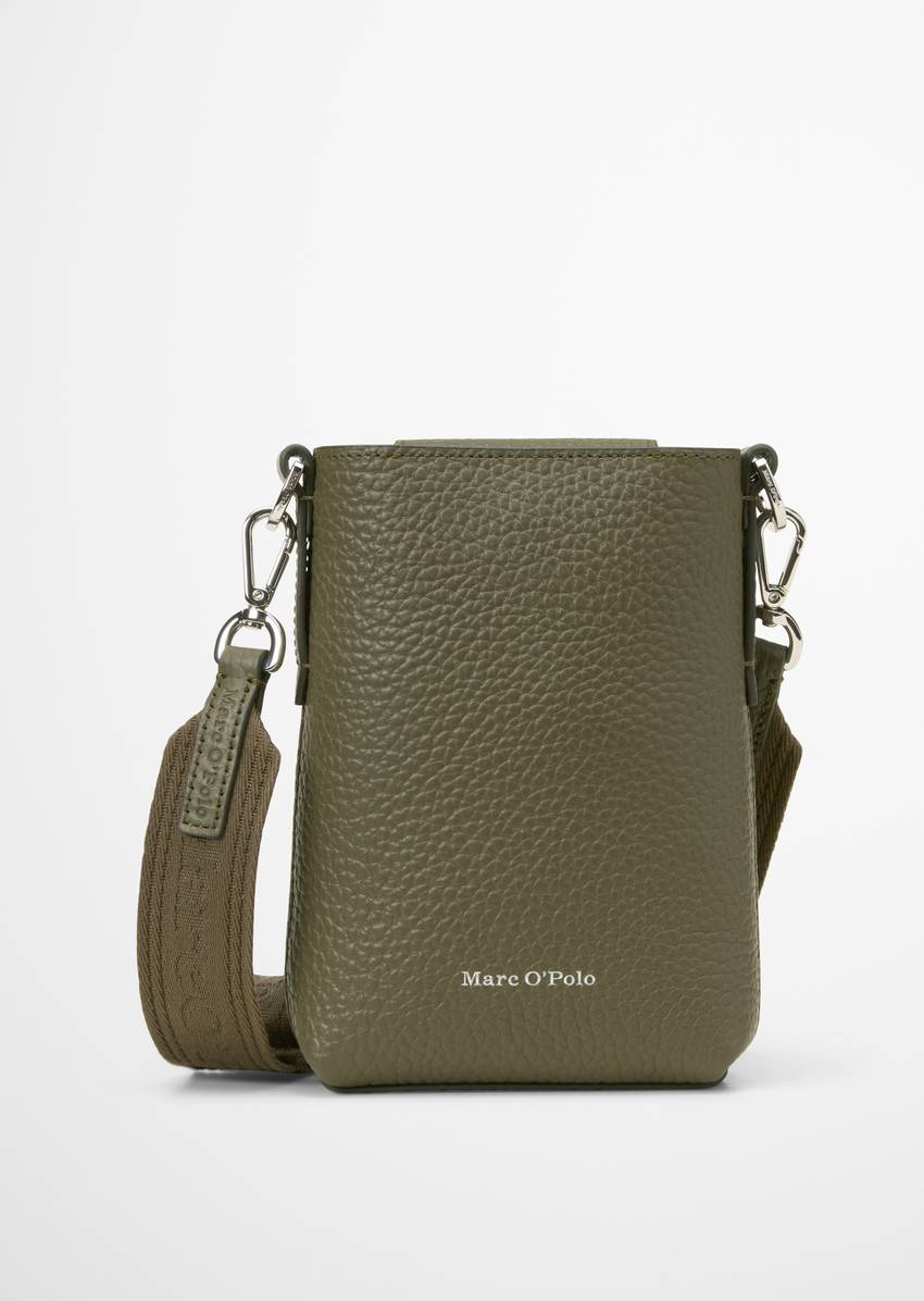 Smartphone case made from grained cowhide