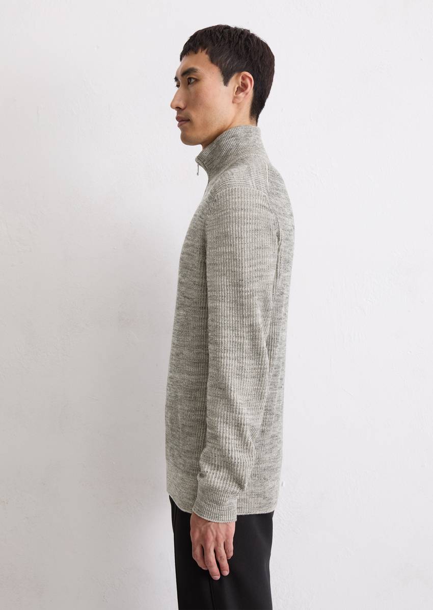 Troyer regular made from a cotton/virgin wool blend