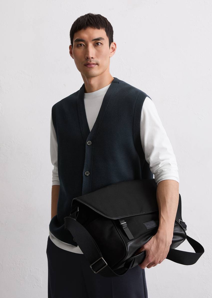 Business bag medium made from waxed organic canvas quality