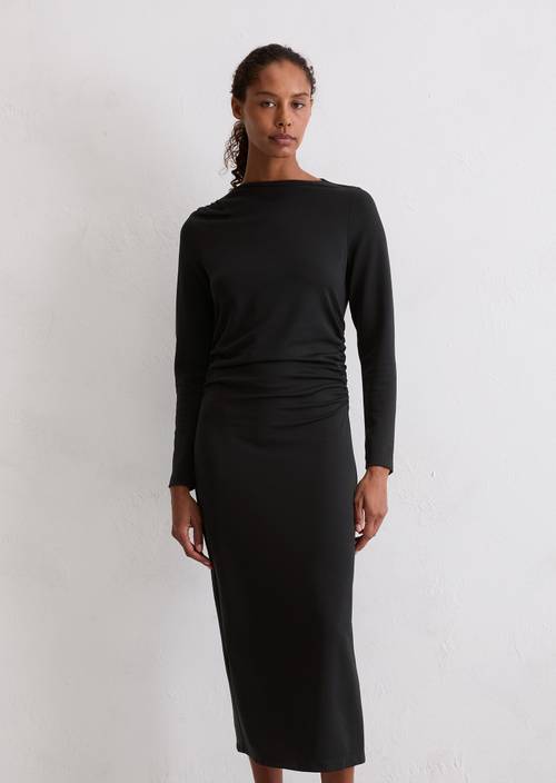 Jersey dress fitted made from compact interlock fabric