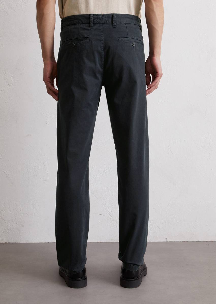Chino model Osby tapered made from an organic cotton blend