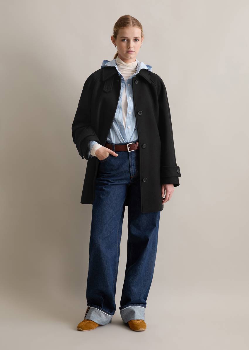 Relaxed short coat with recycled wool