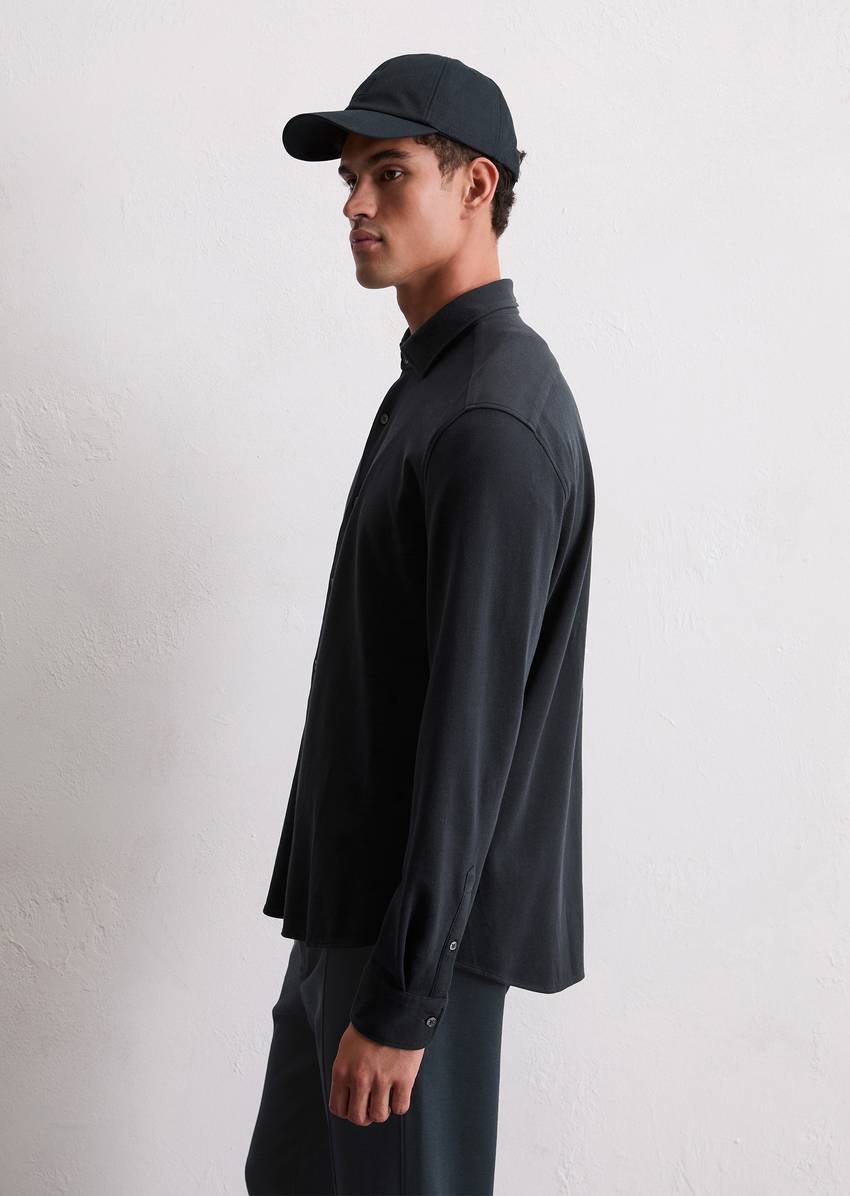 Shirt shaped made from organic cotton piqué