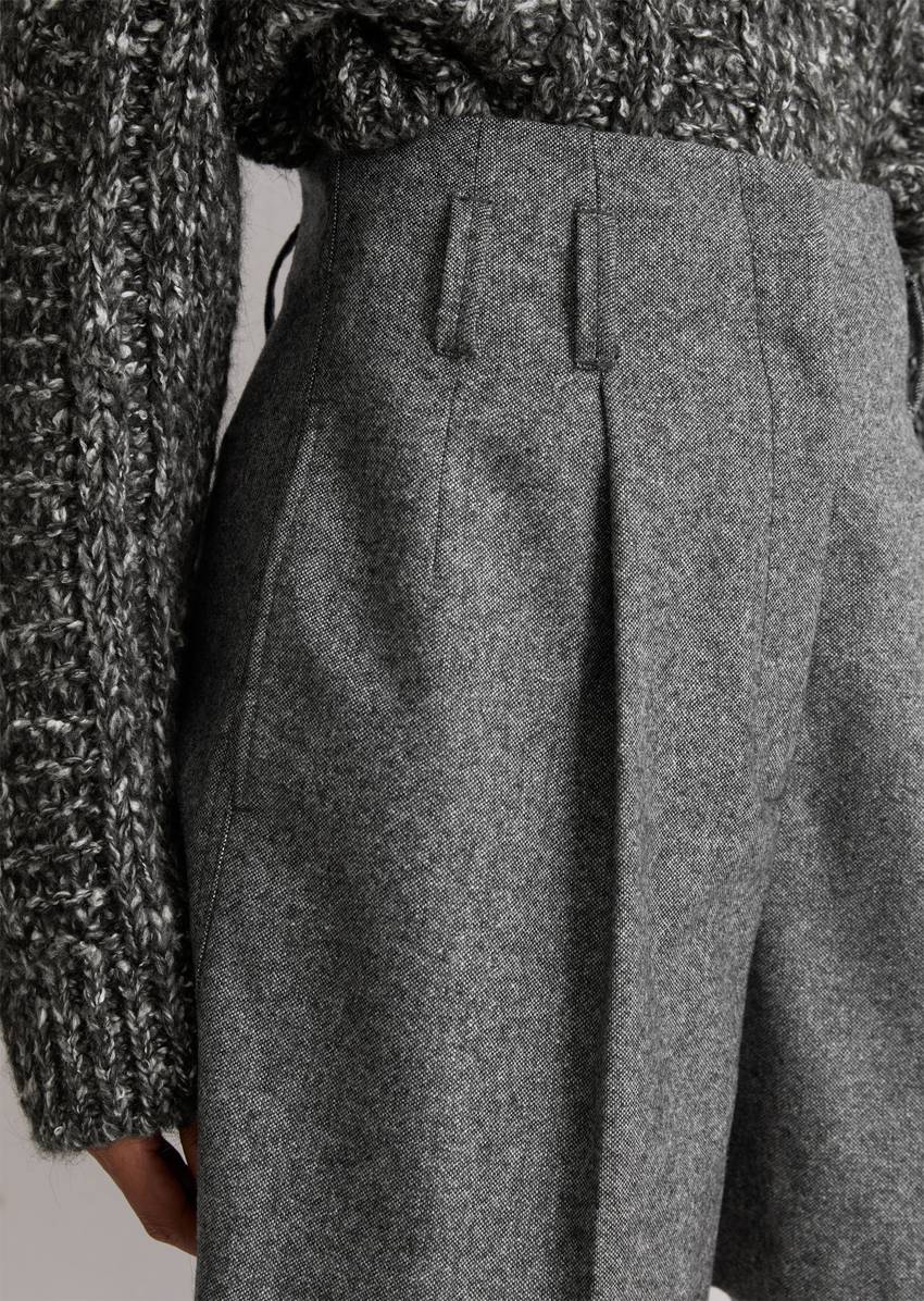 Tweed shorts regular made from a virgin wool mix