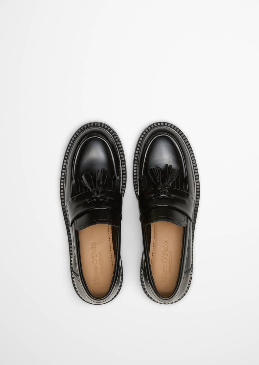 Tassel loafers made from shiny calfskin