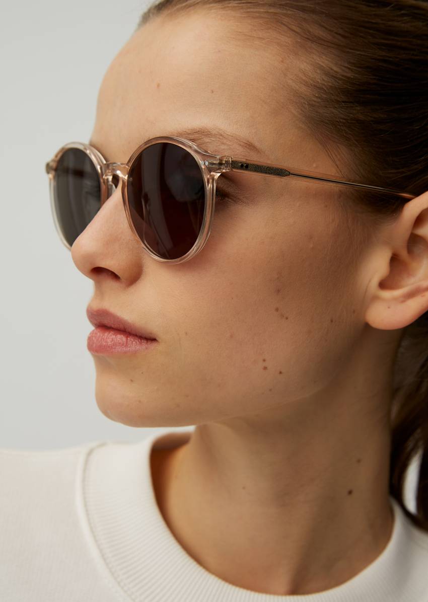 Unisex sunglasses in a retro look