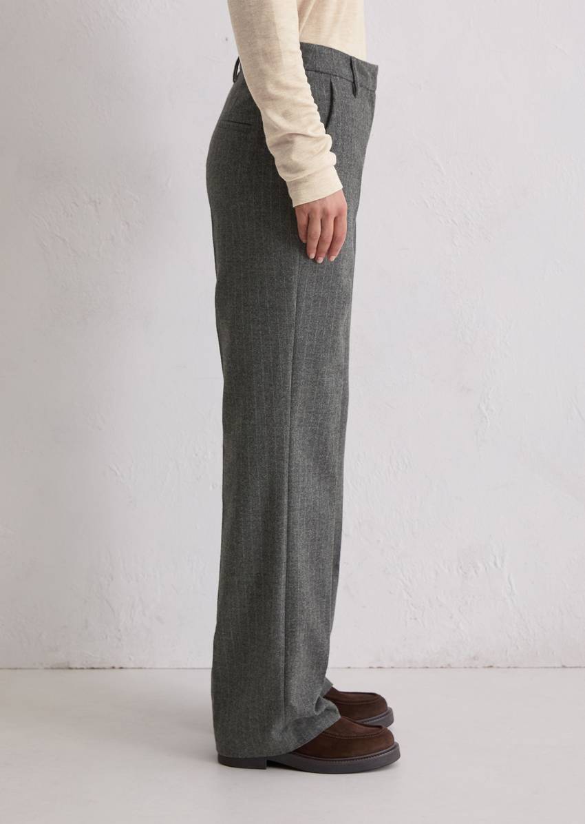 Tailored pinstripe trousers made from wool-viscose blend stretch