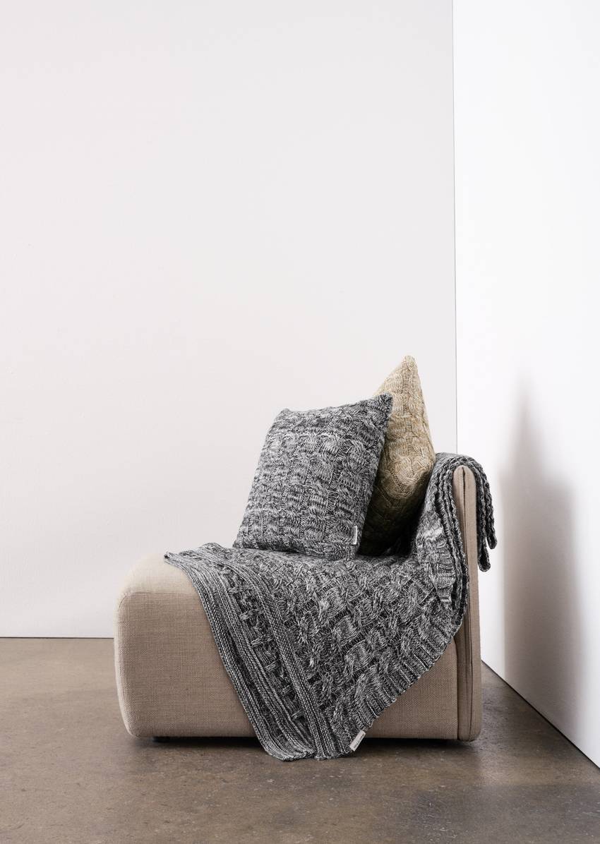 Plaid model Ainaa made from pure organic cotton