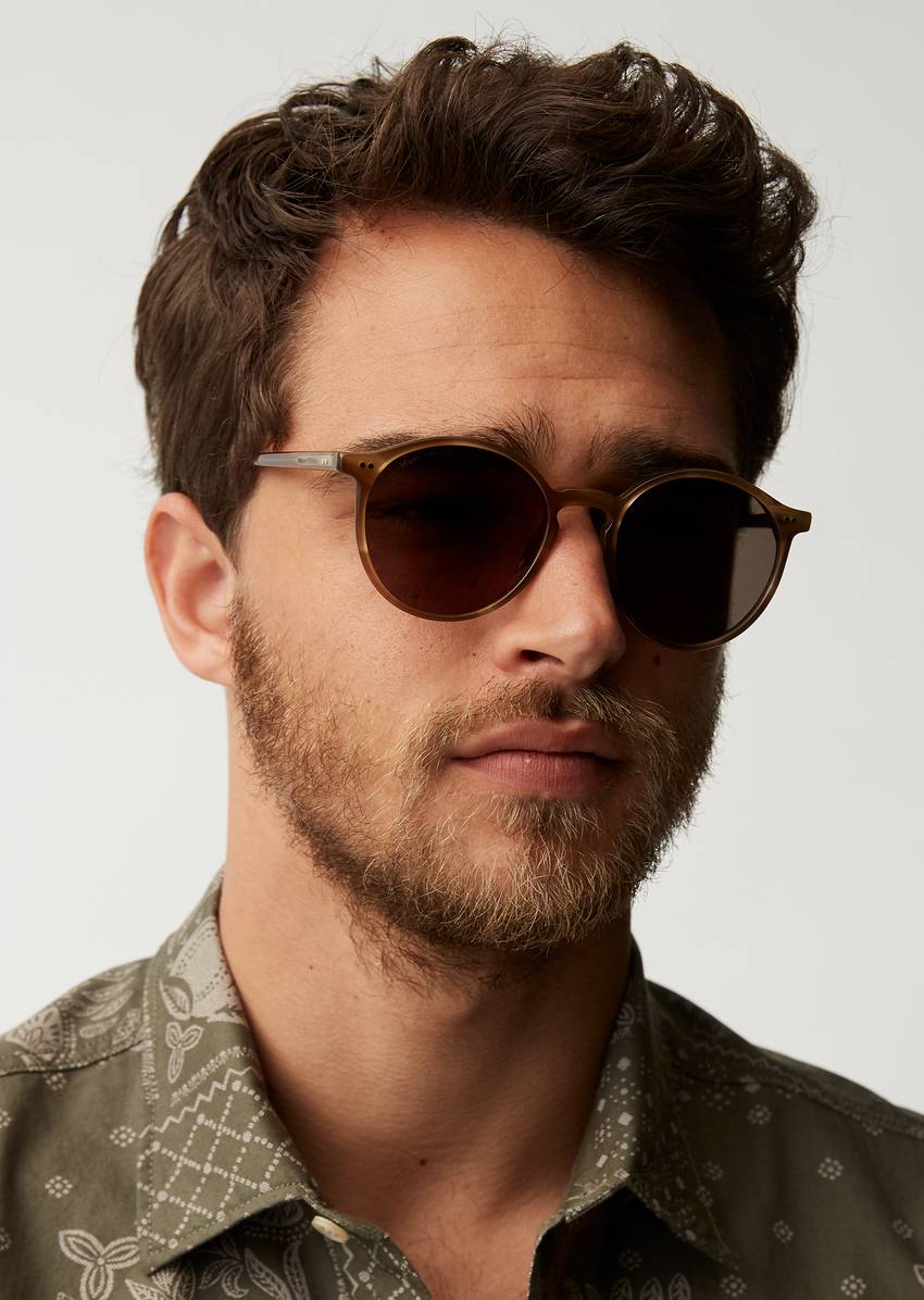 Unisex sunglasses in a retro look