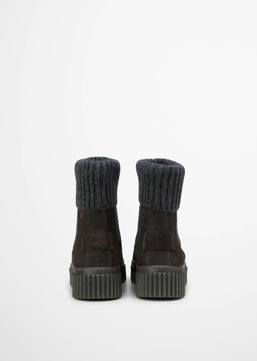 Short shaft boots model Bianca with knitted cover