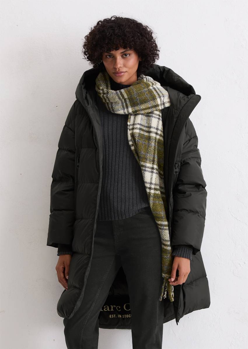 Hooded down coat fitted made from recycled polyester water-repellent