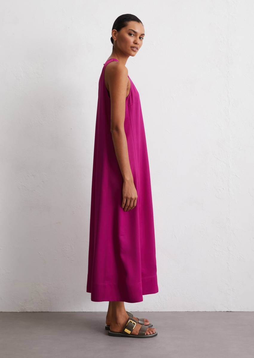 Dress relaxed Made from flowing Naia™ twill