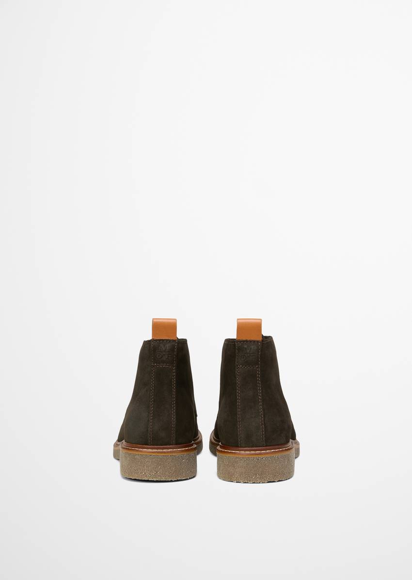 Desert Boot Model Linus made from soft suede cowhide