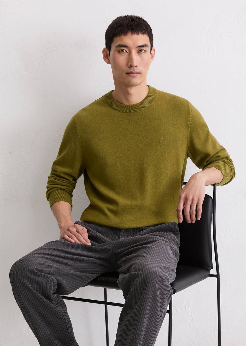 Sweater regular made from a soft organic cotton/virgin wool blend