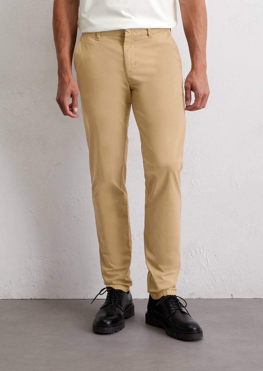 Chino model Osby tapered made from an organic cotton blend