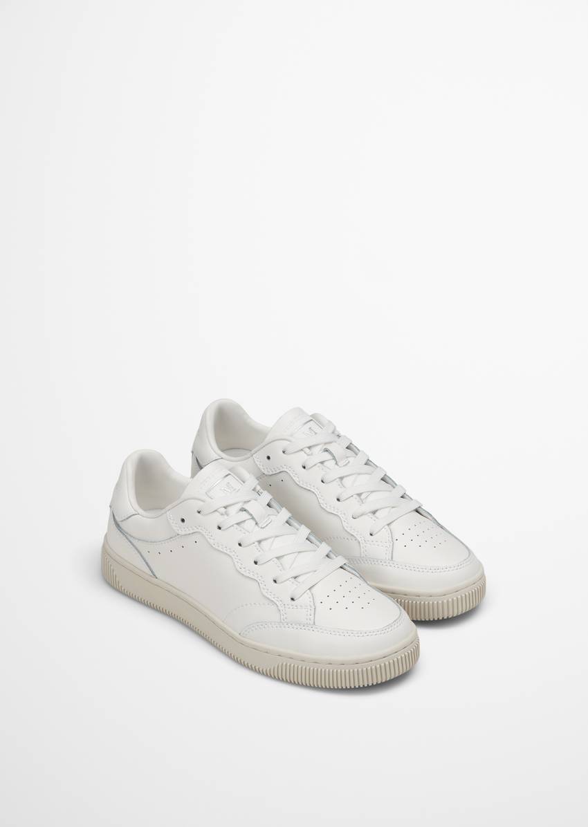 Sneaker made from high-quality cowhide