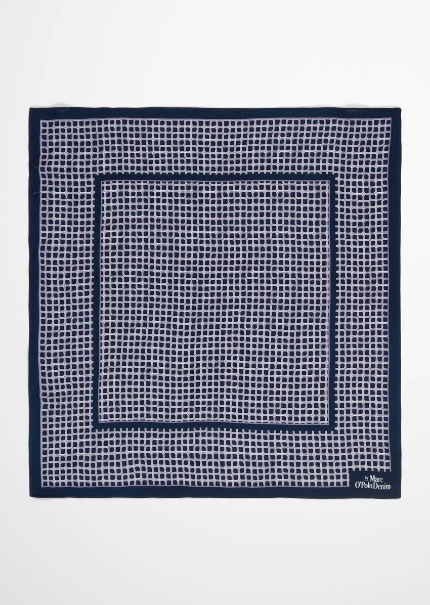 Shawl made from soft viscose