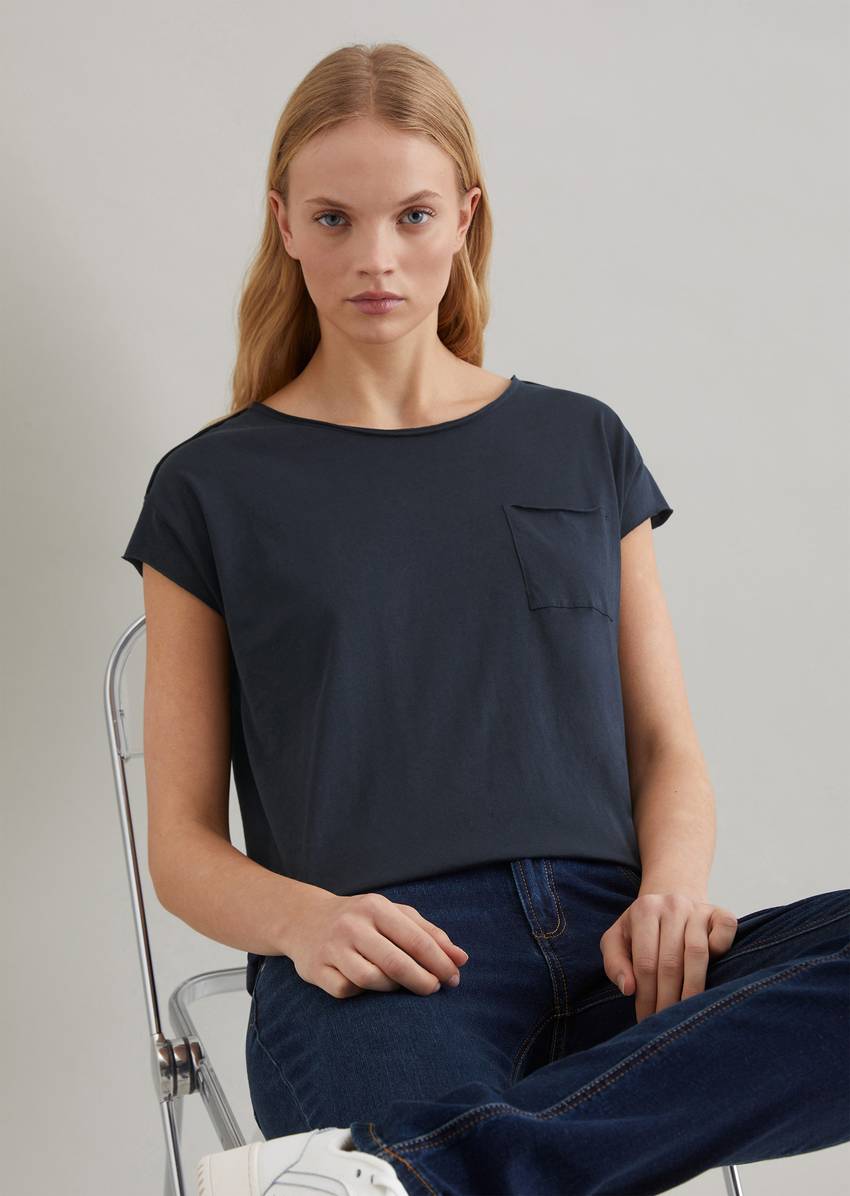 Relaxed T-shirt made of organic cotton