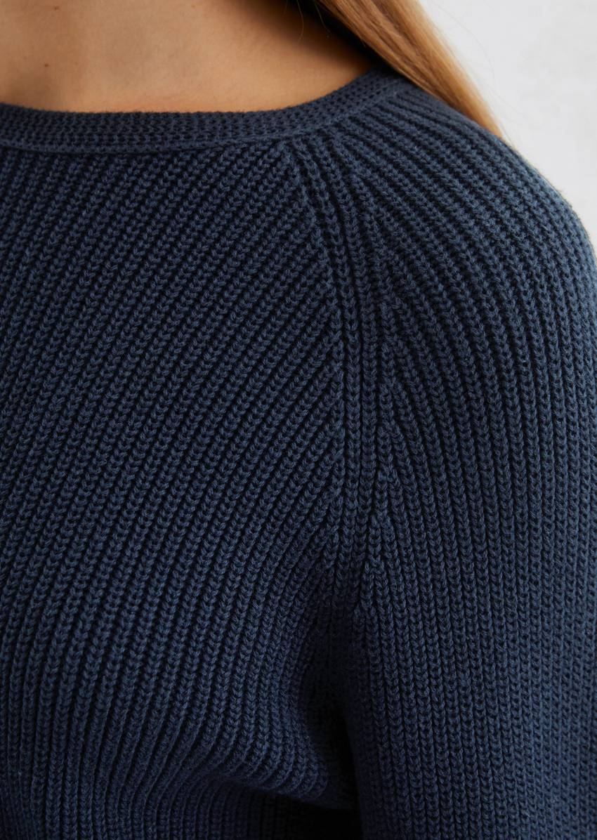 Round neck sweater loose Made of heavy-weight organic cotton