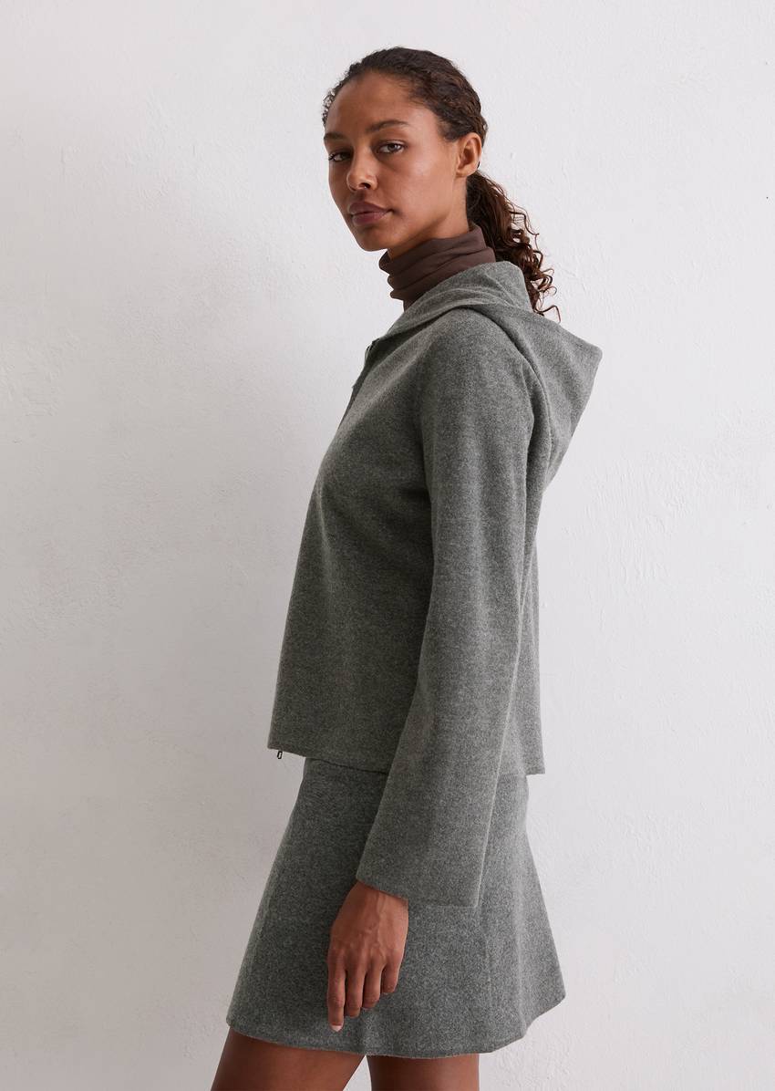 Zip cardigan loose made from boiled wool