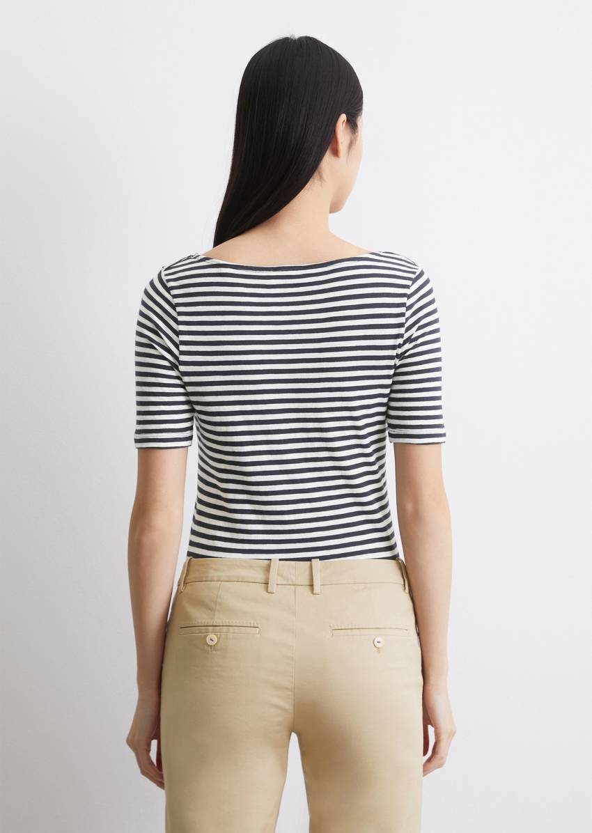 Striped T-shirt in a slim fit Made of organic cotton jersey