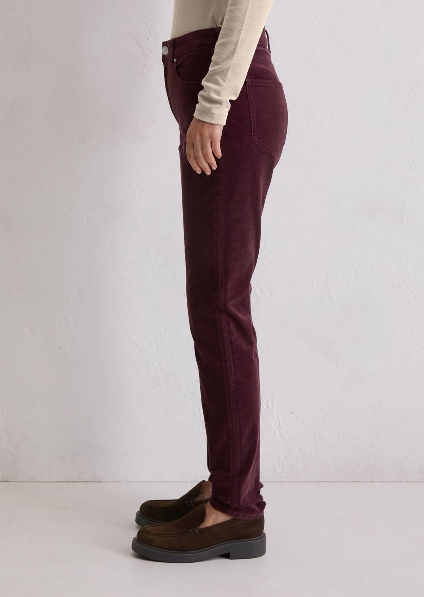 Velvet pants model Alkea slim made from an organic cotton stretch blend