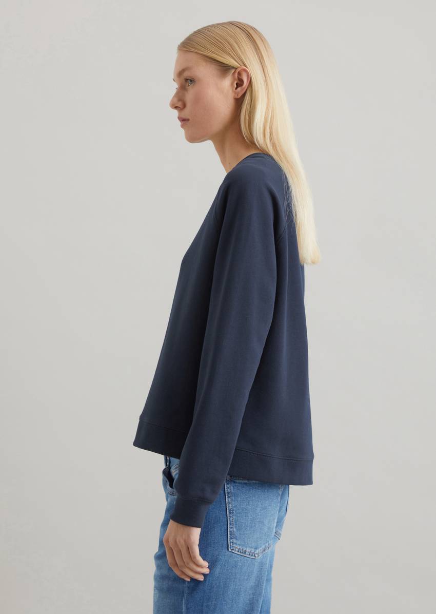 Sweatshirt made from organic cotton