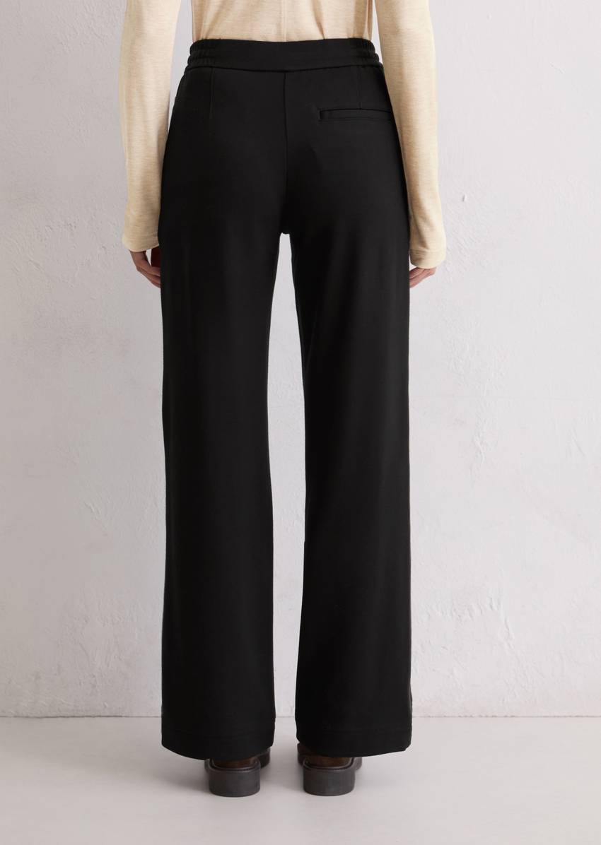 Twill jersey trousers wide made from an elastic viscose blend