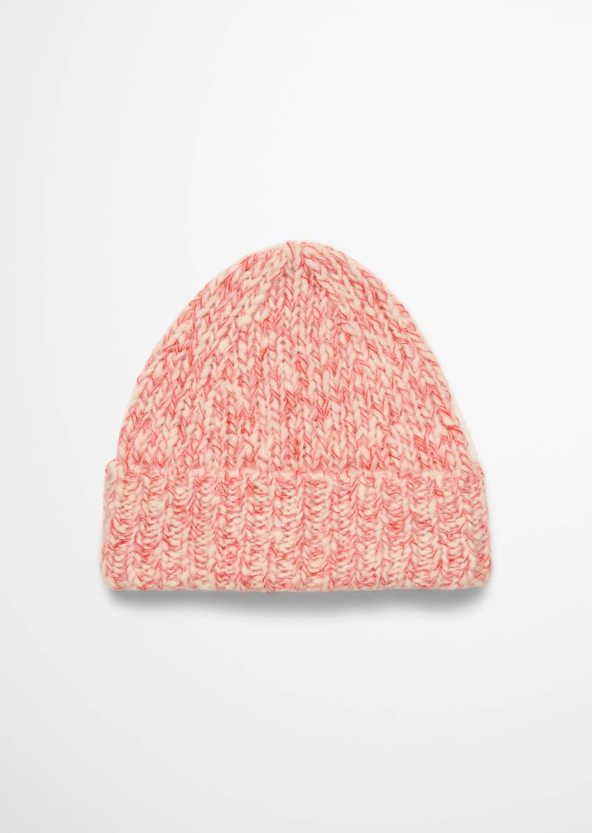 Chunky cap made from a virgin wool/alpaca wool mix