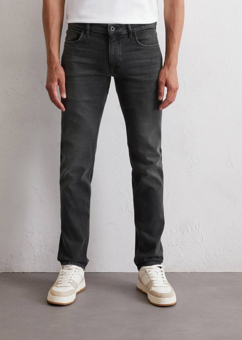 Jeans model Sjöbo shaped made from an organic cotton blend