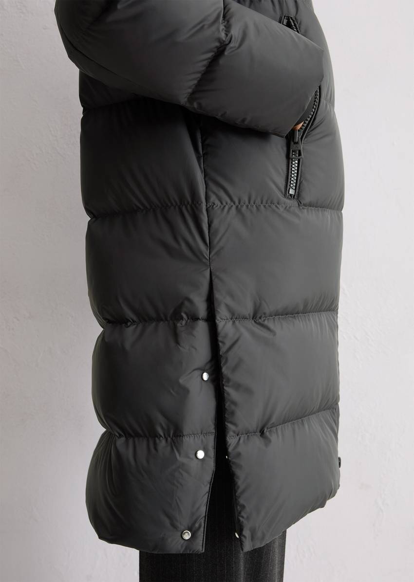 Hooded down coat fitted made from recycled polyester water-repellent