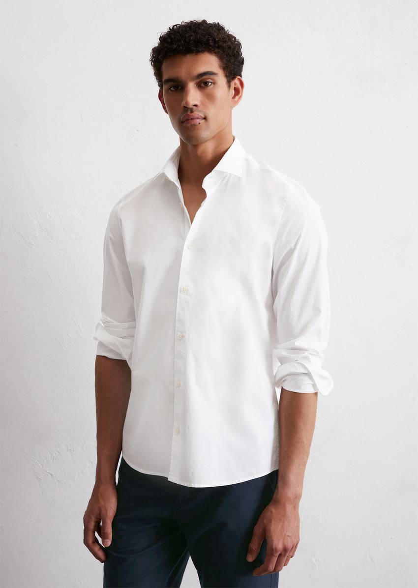 Shirt shaped made from stretch poplin