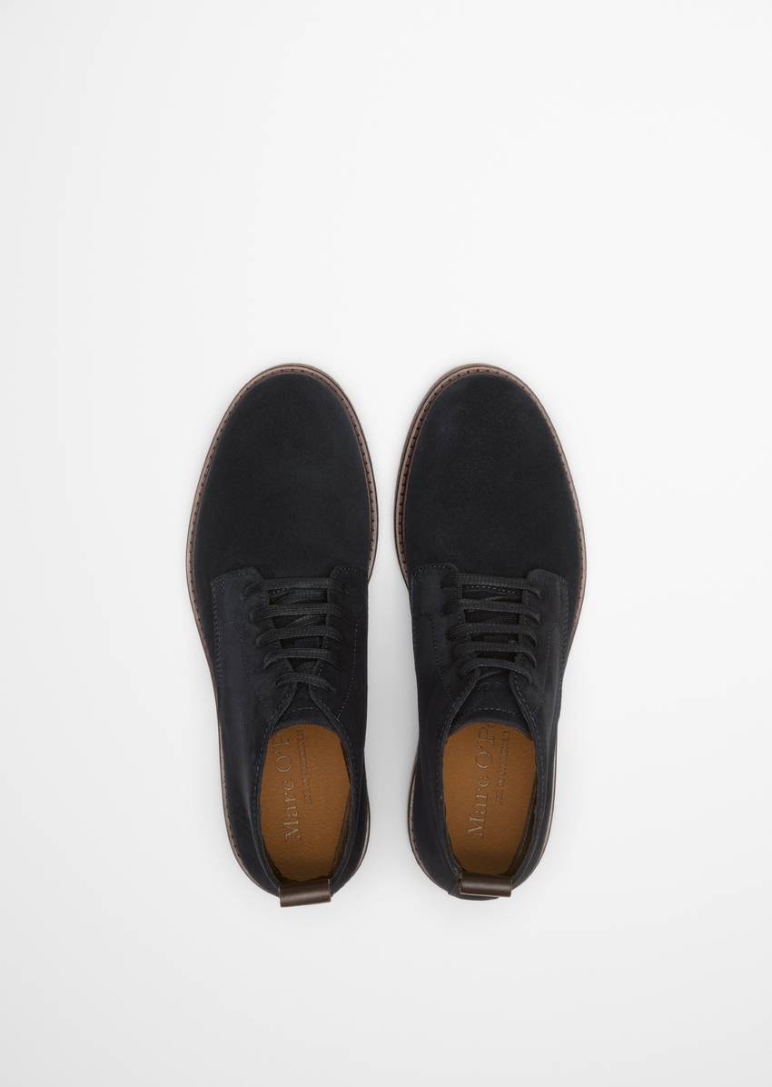 Desert Boot Model Linus made from soft suede cowhide