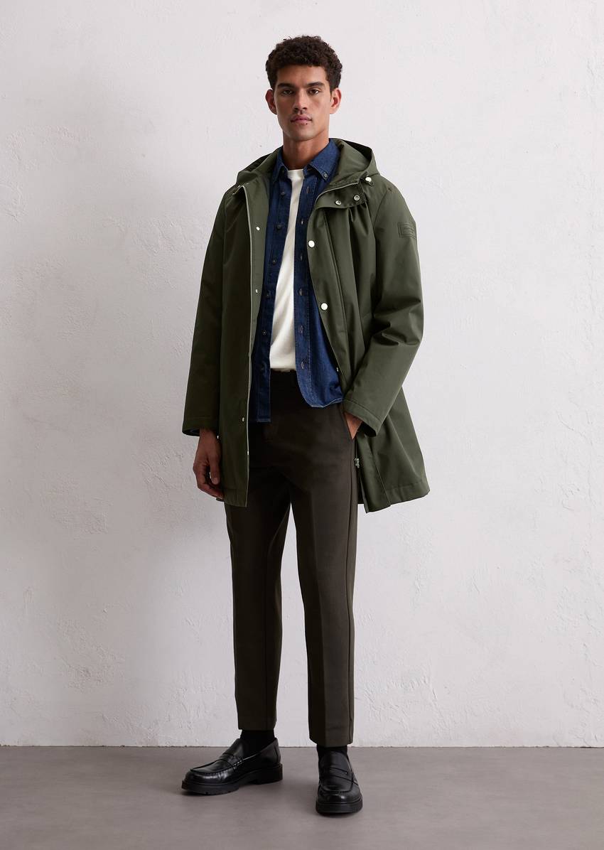 Short coat with hood in carcoat style