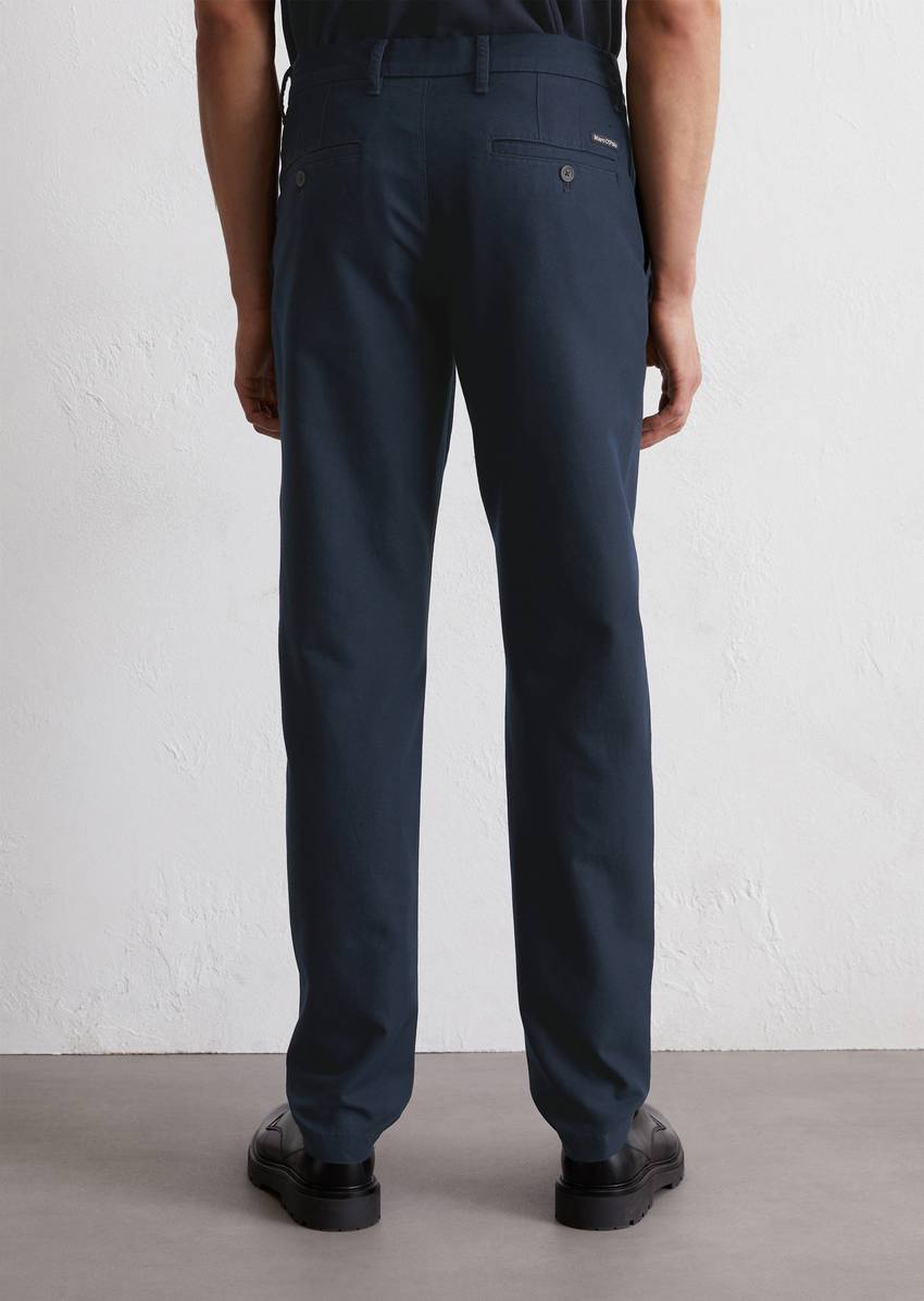 Chino Model Osby Jogger made from a cotton-linen blend