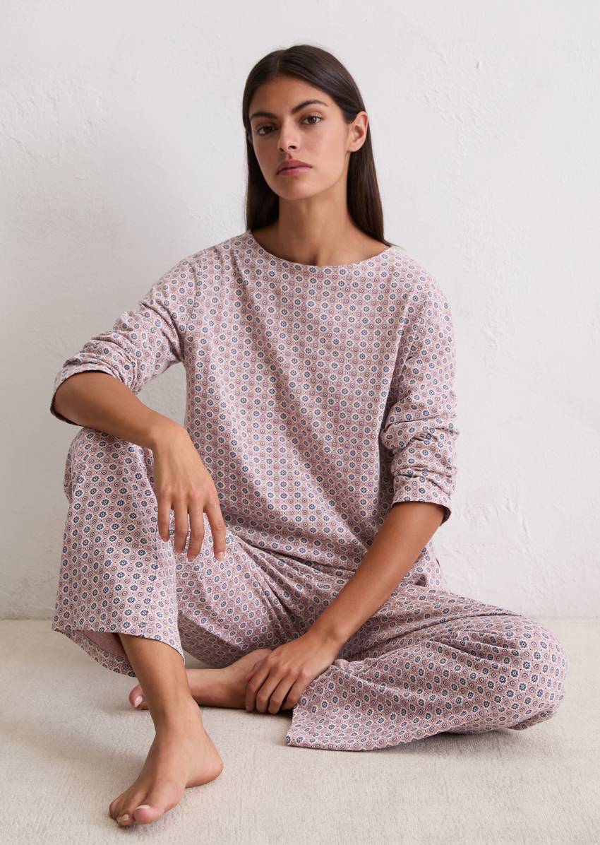 Long-sleeved lounge shirt made from organic cotton jersey